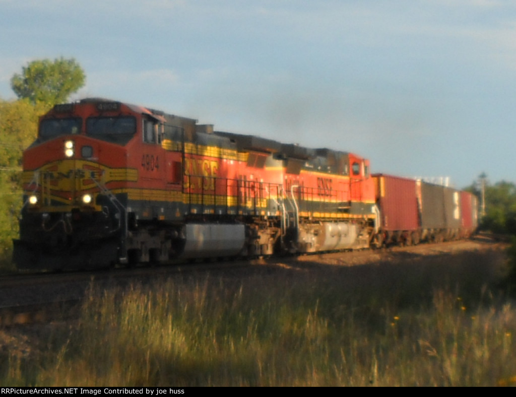 BNSF 4904 East